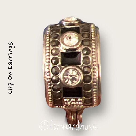 Bundle Sale 3 for $15 | Vintage Clip On Earrings - Picture 4 of 7